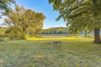 Secluded White River Haven! 4 Mi to Devils Knob - Homestays