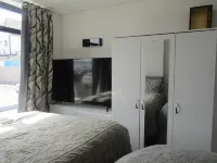 Cozy Studio Rental with Private Facilities in Greater London Hotels in Bexley