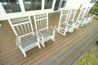 Large house on beautiful lake, adjoins Sleeping Bear Dunes National Lakeshore - Wifi