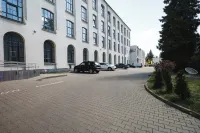 Focus Hotel Łódź - Parkplatz