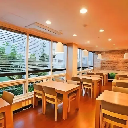 Jeju Bulranji Hotel Отели рядом с достопримечательностью «Гора Сонгаксан»