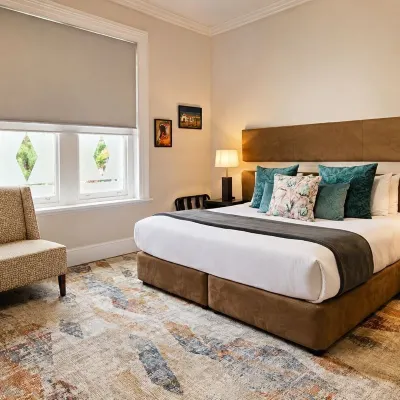 4 on Varneys Guest House Hotels near Cape Town Stadium