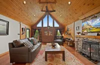 Little Heaven - one Level! hot Tub, Multi Games, Pets Allowed, Sugar Mountain - Alppimaja
