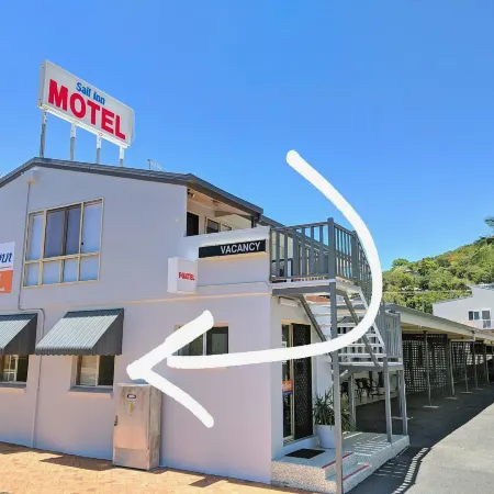Sail Inn Motel Отели в г. Ейппун