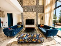 Villa Solis - Elegant Villa with Private Pool -  Casas de vacaciones