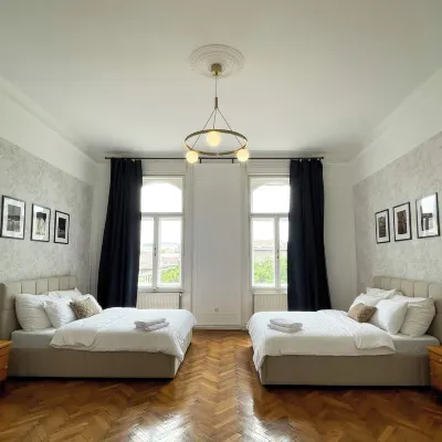 Klauzal Apartman Các khách sạn gần Quảng trường Anh hùng