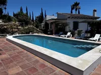 3 bed villa surrounded with tropical gardens with private pool 2 km from town. - Swimmingpools
