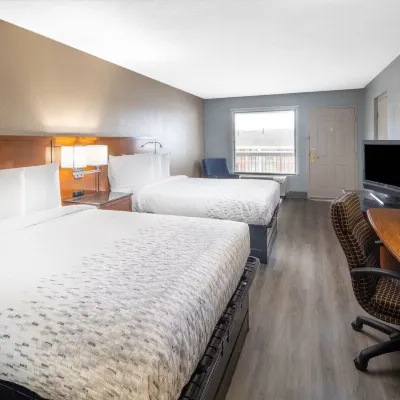 Bamont Inn Hotels near Oxford College of Emory University