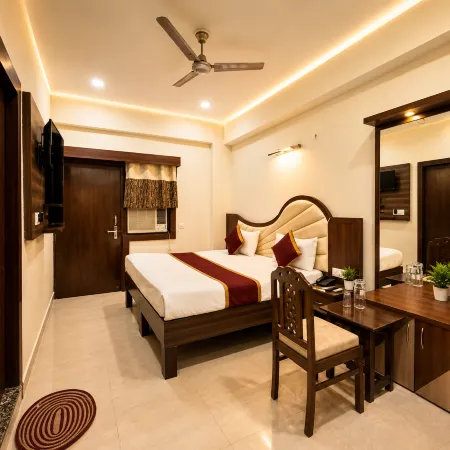 Hotel Pragati Palace