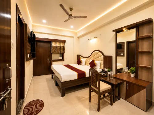 Hotel Pragati Palace - 3-Star