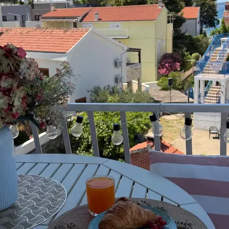 Tina Sea View Retreat