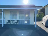 Mataki Motel - 3-Star