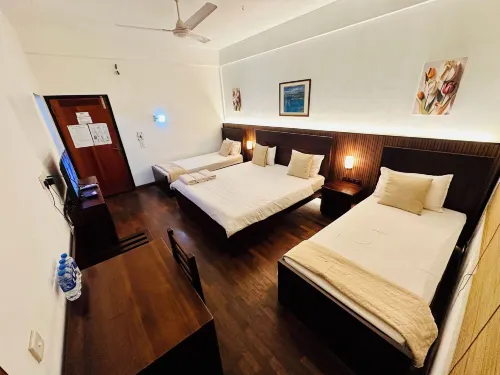 Subhas Tourist Hotel - 3 tähden
