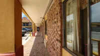 Deluxe Inn By Capital O Odessa I-20 - parking