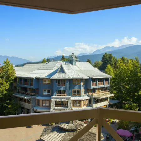 Delta Hotels Whistler Village Suites