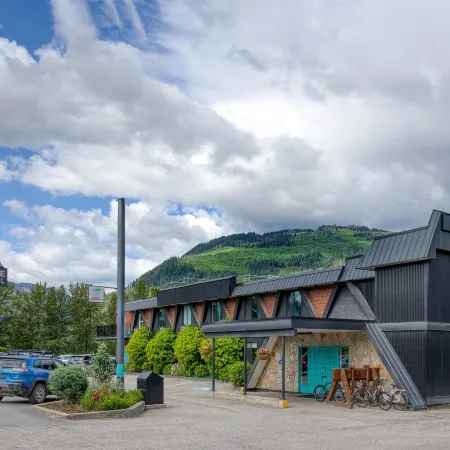 Stoke Hotel SureStay Collection by Best Western
