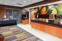 Fairfield Inn & Suites Seymour - petit déjeuner