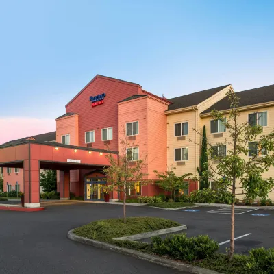 Fairfield Inn & Suites Portland North Hotels near East Delta Park