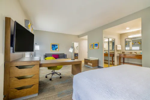Hampton Inn & Suites Brenham - Pools