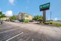 HomeTowne Studios by Red Roof St. Louis - Airport/ N Lindbergh - 무료 와이파이