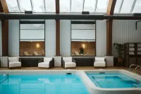 Delamar Traverse City - Pools