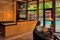 Trailborn Jackson Hole - bar