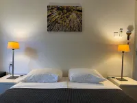 Villa Famiri Boutique Hotel - balcón