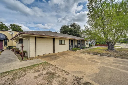 Screened Porch! Aggieland Home Near Texas A&M - Homestays