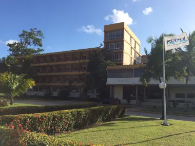 Islazul Camagüey Hotels near Our Lady of Mercy Church