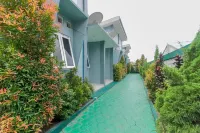 RedDoorz Near Universitas Palangkaraya Hoteles en Menteng