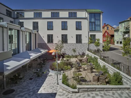 Scandic Stora Hotellet Отели в г. Нючёпинг