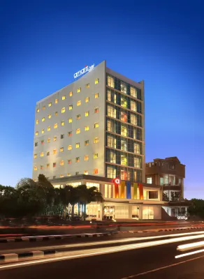 Amaris Hotel Padang Отели в г. 