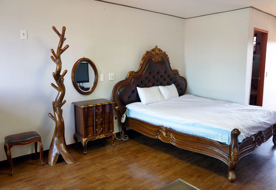 제주 외돌개나라 펜션 외부 전경