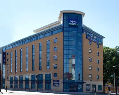 Holiday Inn Express LONDON - STRATFORD by IHG Các khách sạn gần Nhà hát Hackney Empire