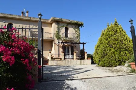 Two-Bedroom Apartment for 4