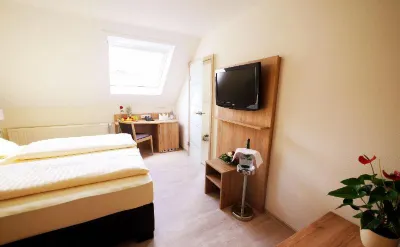 موسيل هوتل هاهن Hotels near Ehrenbreitstein Fortress