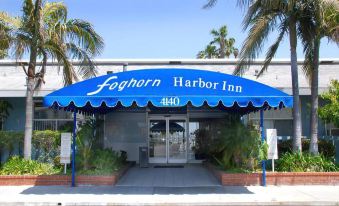 Foghorn Harbor Inn