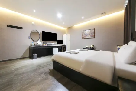 Nonsan the City Hotel Отели рядом со станцией Ganggyeong Station