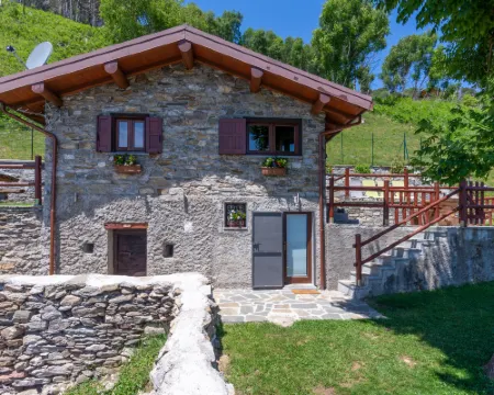La Tana del Lupo Hotels in Sorico