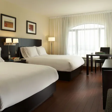 Holiday Inn & Suites MONTREAL AIRPORT by IHG