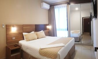 Premium Suites Deluxe Aparthotel Equipetrol