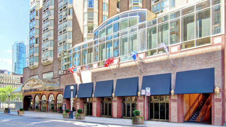 DoubleTree by Hilton Toronto Downtown