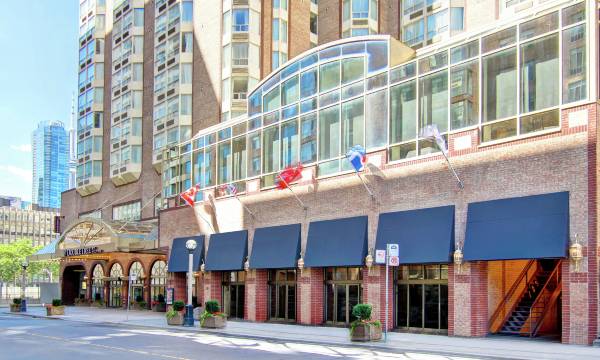 DoubleTree by Hilton Toronto Downtown