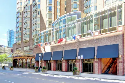 DoubleTree by Hilton Toronto Downtown Hotels near Native Stone Art