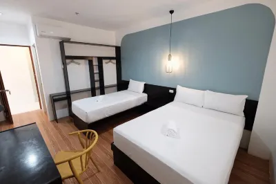 Beds & Friends Hostel Mactan with Pool and Bar