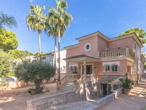 Alcudia Beach Front Villa, Private Indoor Pool