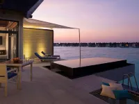 KUREDHIVARU RESORT & SPA MALDIVES - С бассейном