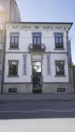 Hotel Portucalense Отели в г. Риу-Тинту