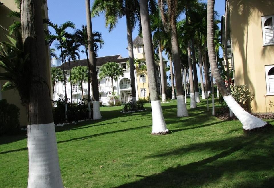 Sunny View at Sandcastle - Housity