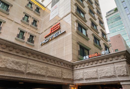 제이에스호텔의 욕실 모습